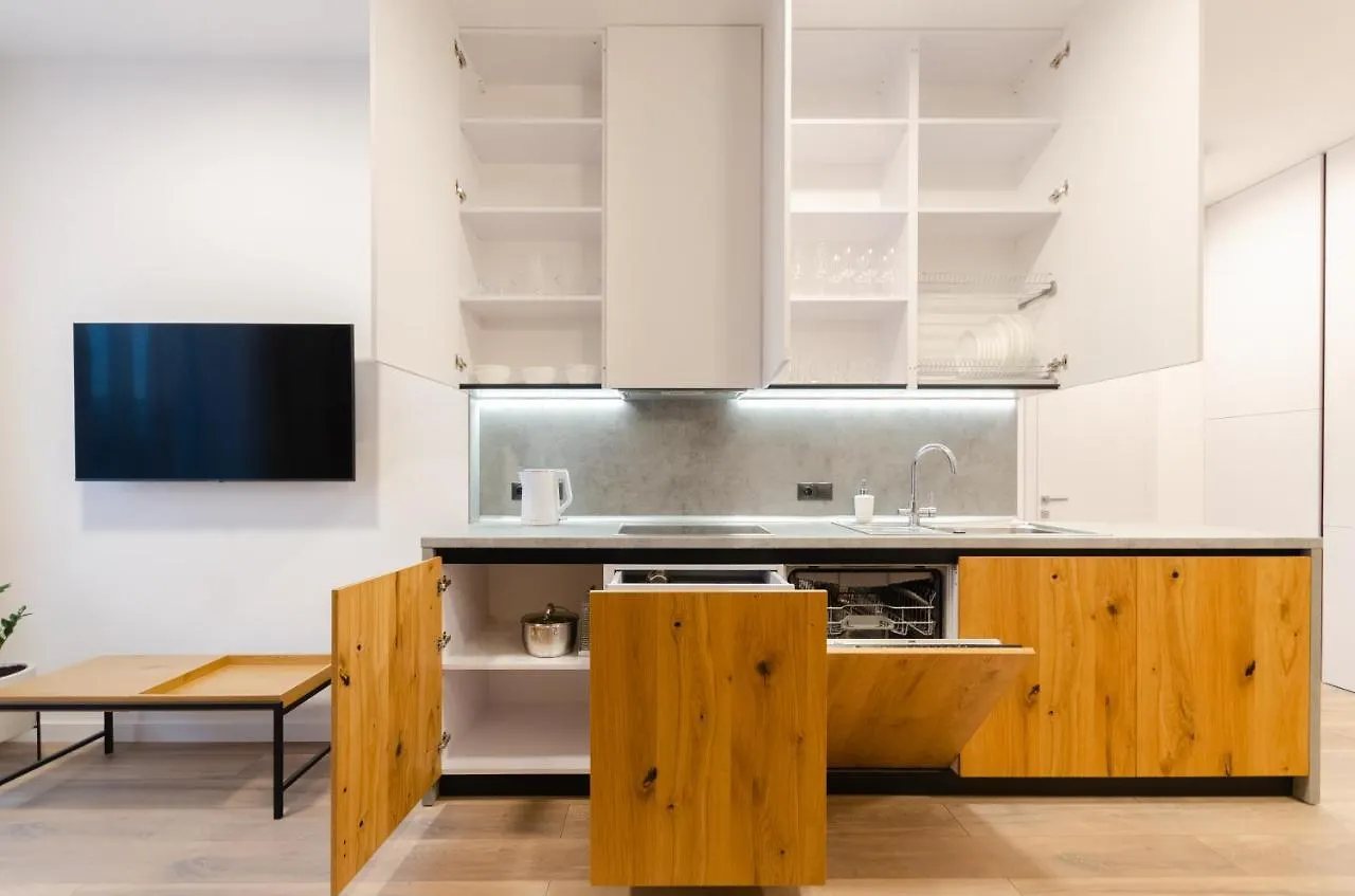 Petrovdom 166-3B In Beautiful Apartments In Rc 