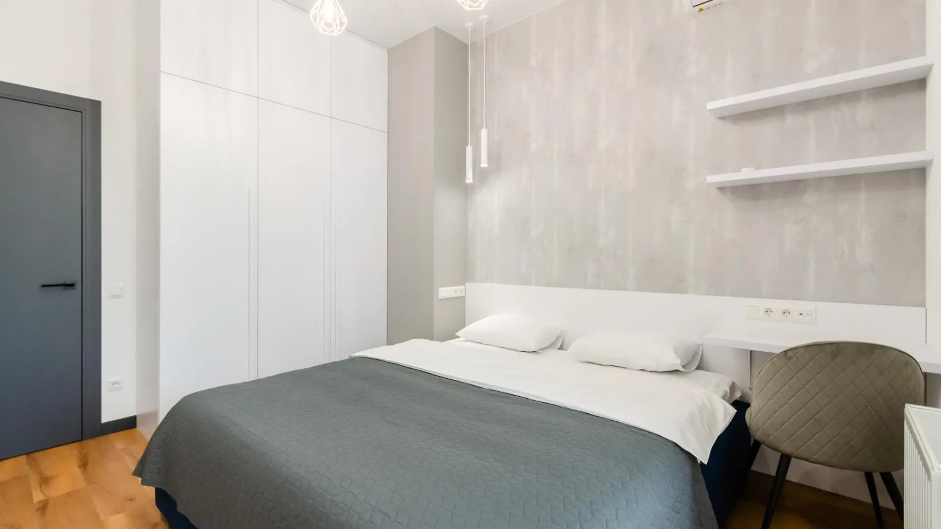 Petrovdom 166-3B In Beautiful Apartments In Rc 