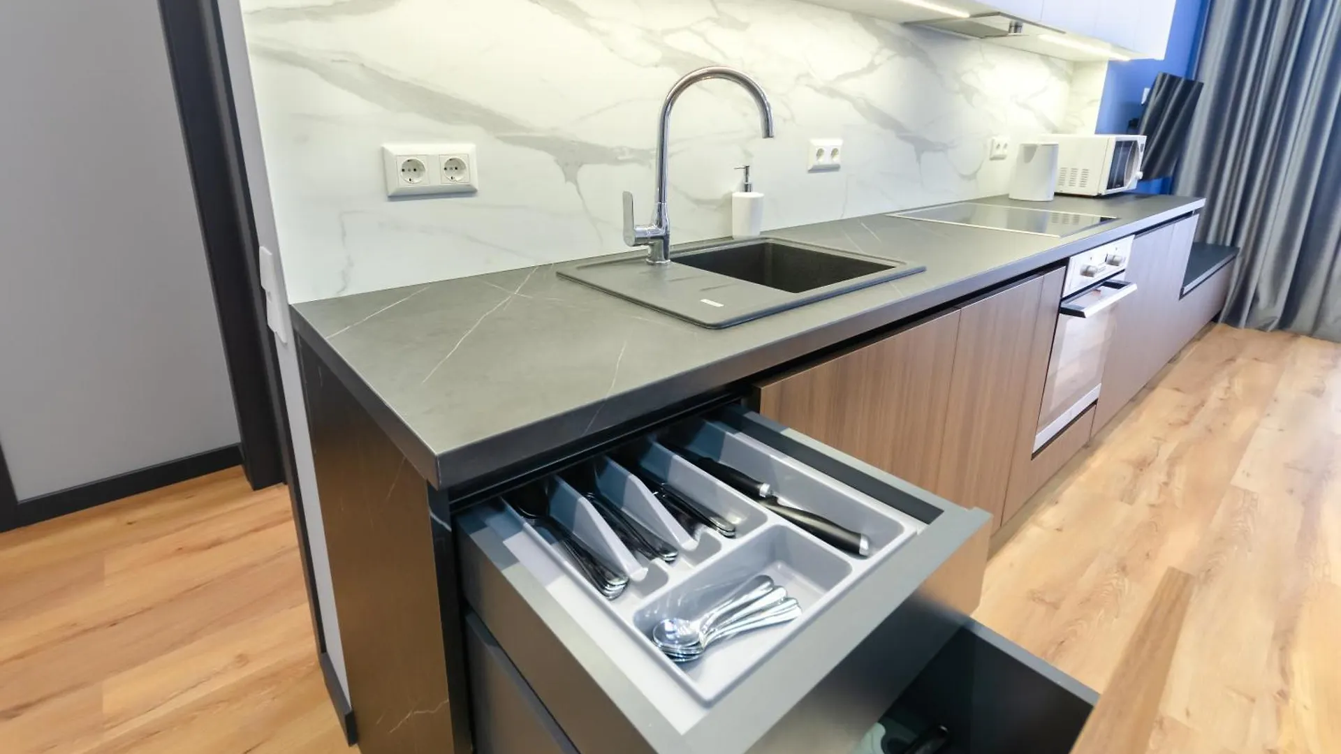 Petrovdom 166-3B In Beautiful Apartments In Rc 