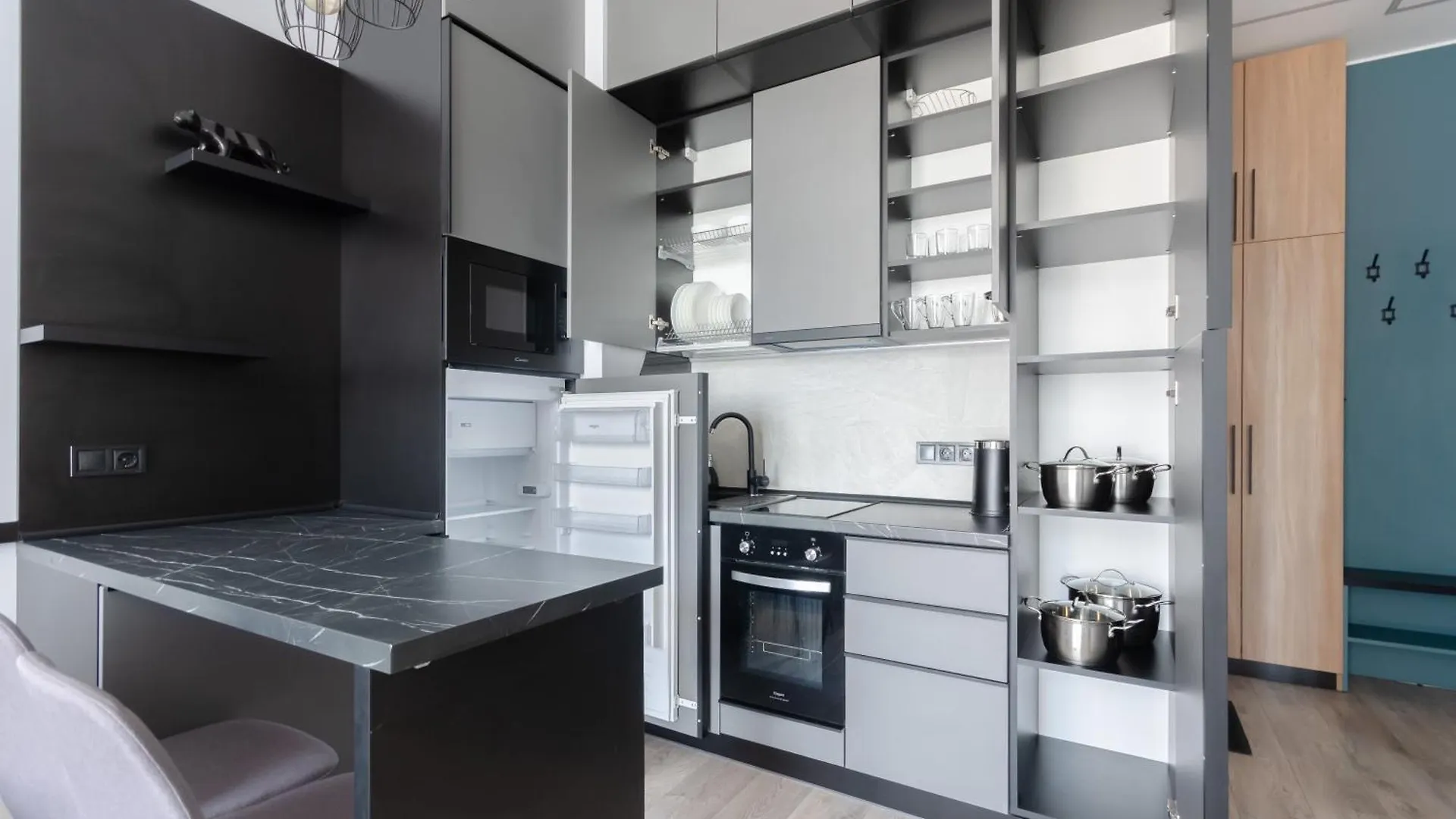 Petrovdom 166-3B In Beautiful Apartments In Rc 