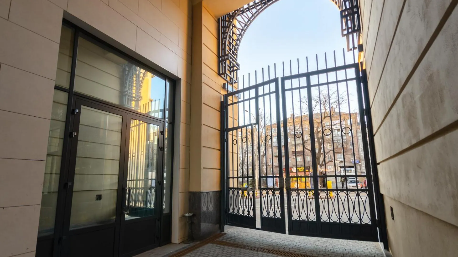 Petrovdom 166-3B In Beautiful Apartments In Rc 